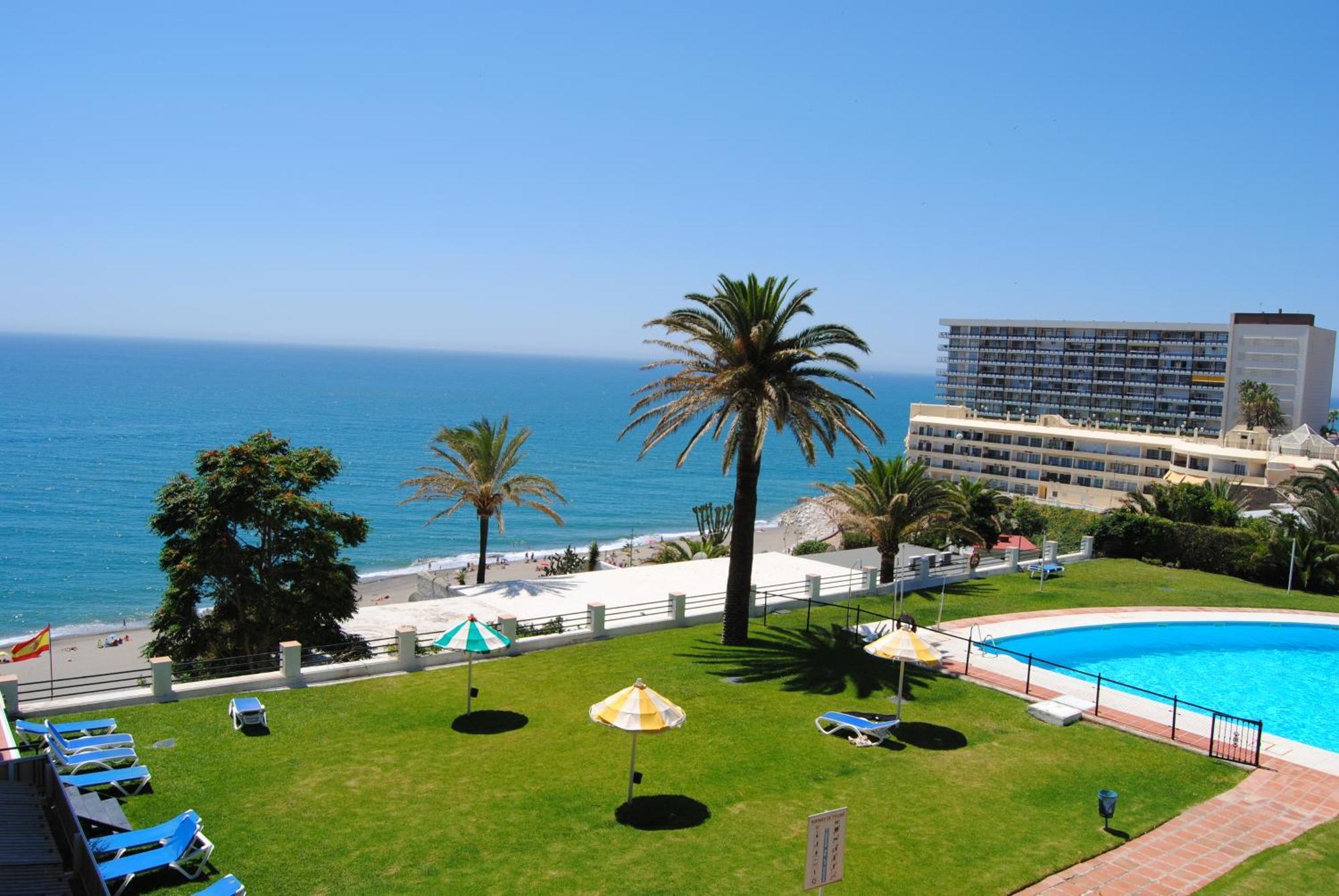 Apartamentos La Roca Rentals توريمولينوس المظهر الخارجي الصورة