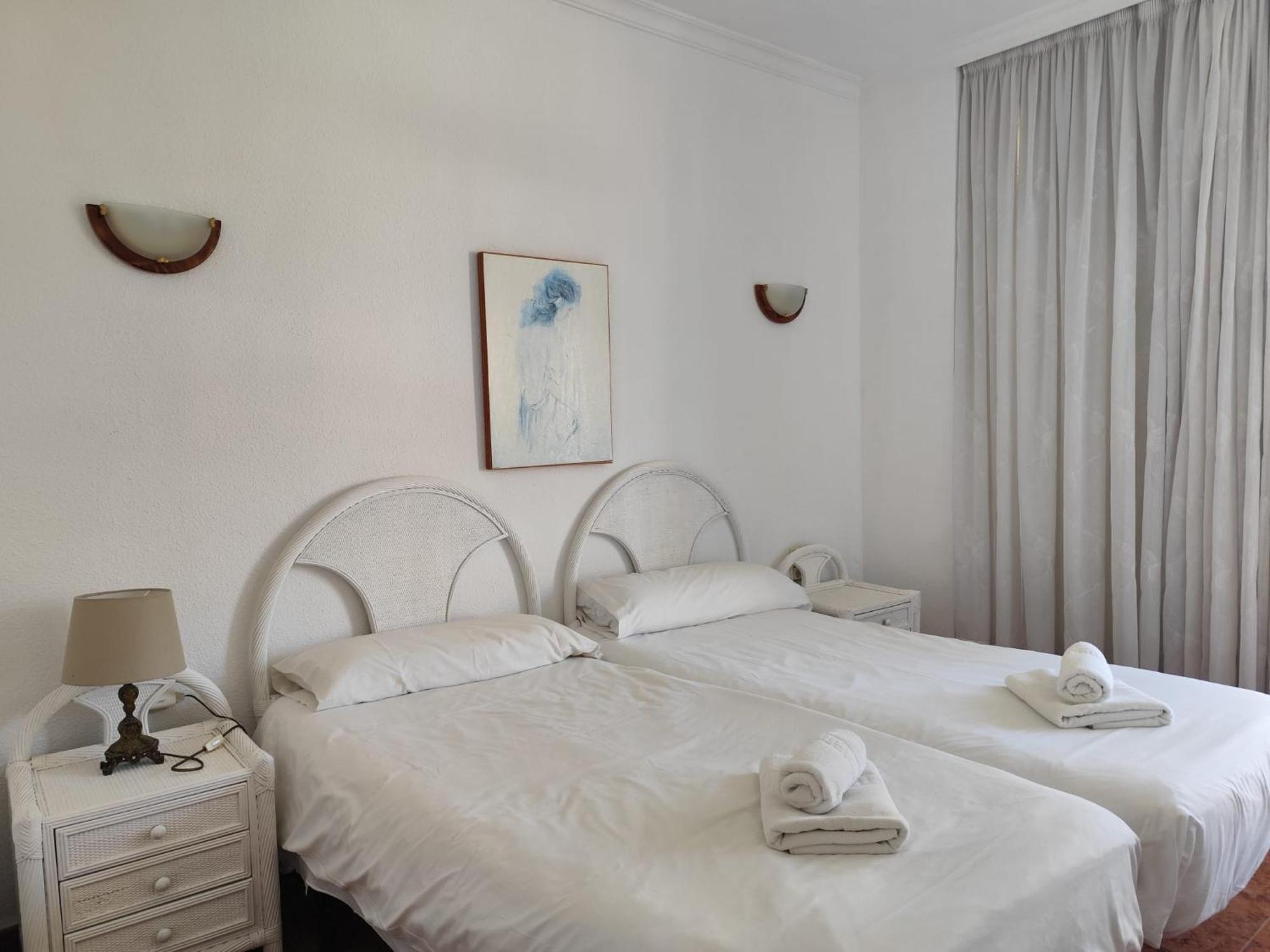 Apartamentos La Roca Rentals توريمولينوس المظهر الخارجي الصورة