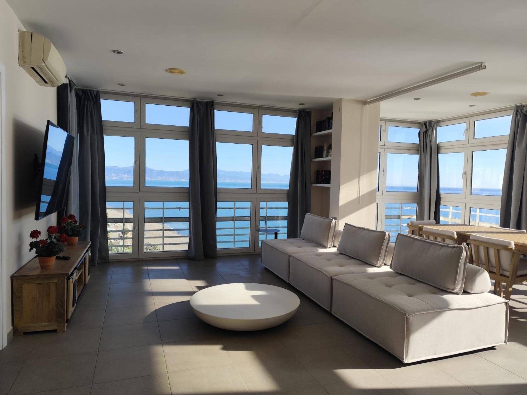 Apartamentos La Roca Rentals توريمولينوس المظهر الخارجي الصورة